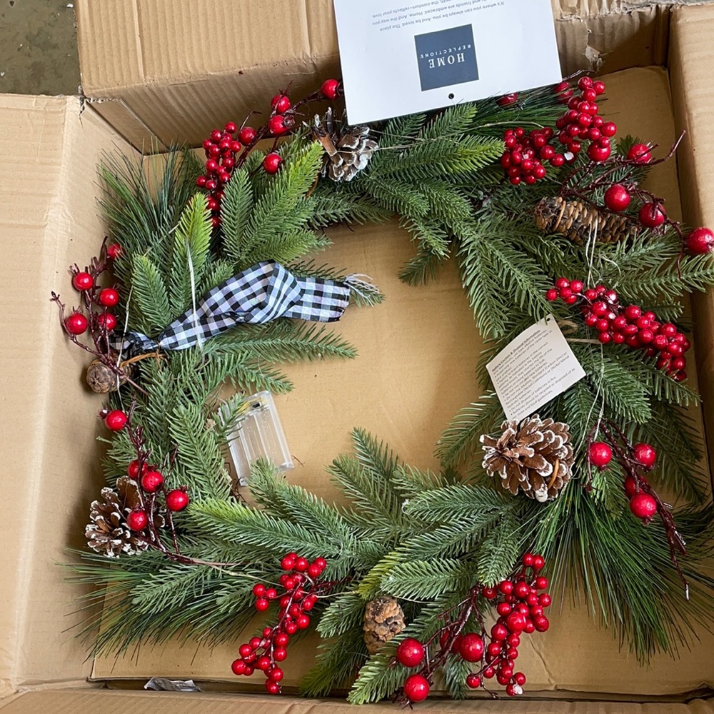 Home Reflections Wreath